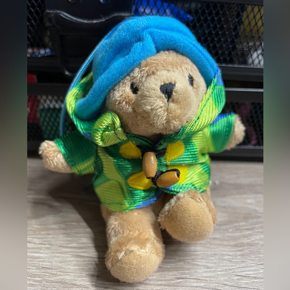 7-11 Limited City Paddington Bear Purse/Bag Charm with Blue and Green Outfit